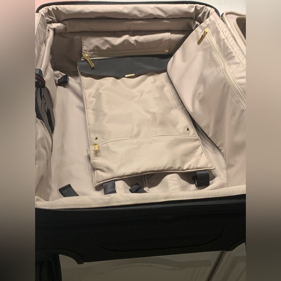 TUMI PreOwned Large Black W/Gold Accents Deluxe Check In Luggage Velour lined - Picture 15 of 16